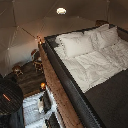 Domes خيمة فخمة